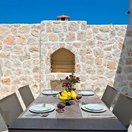 Βίλα Inn Villas *